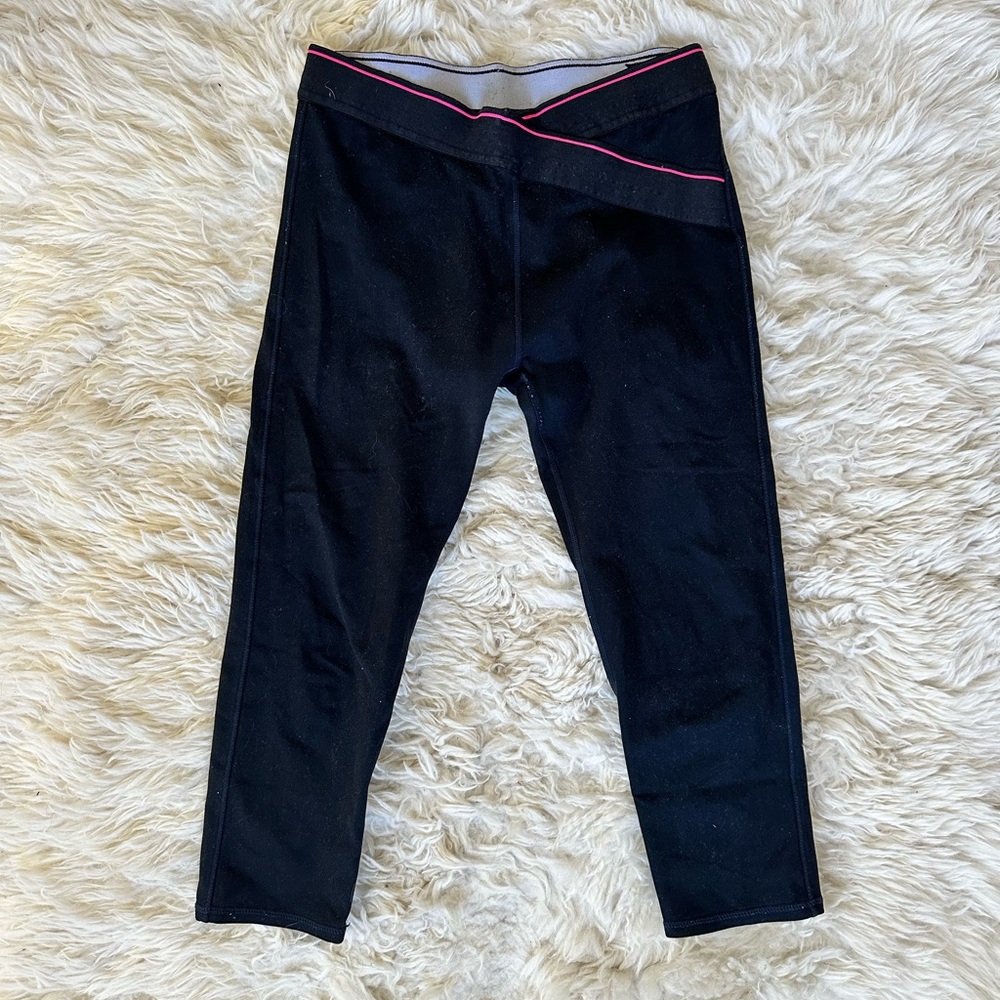 Fabletics Black Leggings Streamlined Stretchy Design